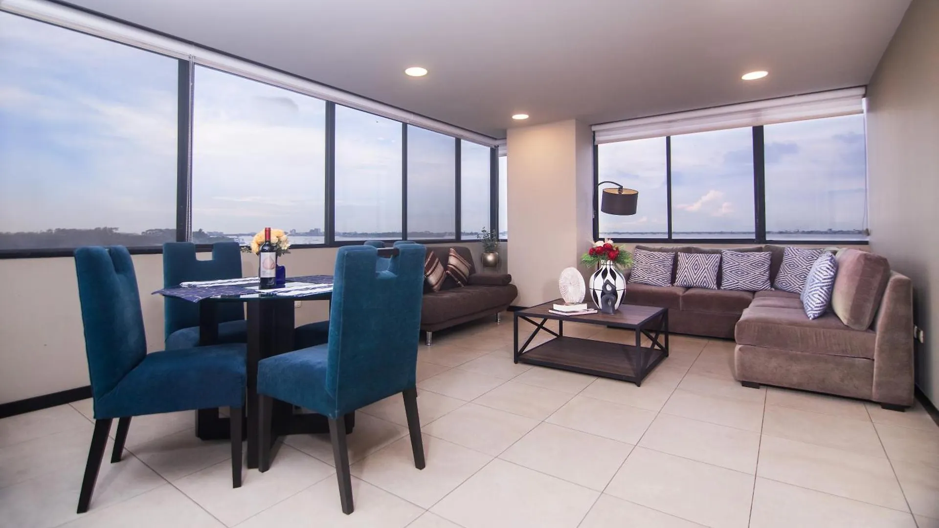 Bellini 3 Suite 2, Puerto Santa Ana, 瓜亚基尔 0*,